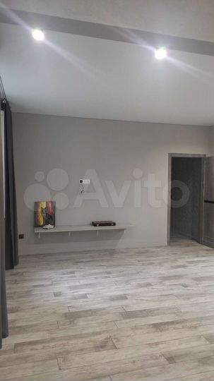 2-к. квартира, 57 м², 3/5 эт.