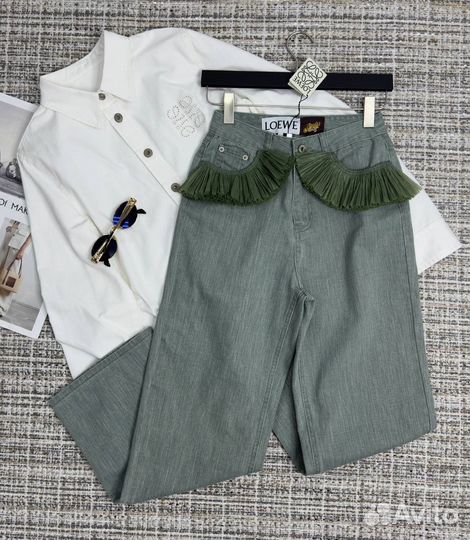 Джинсы женские loewe