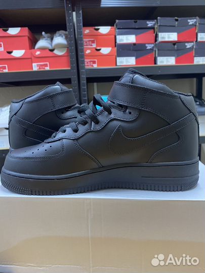 Nike Air Force 1 Black mid