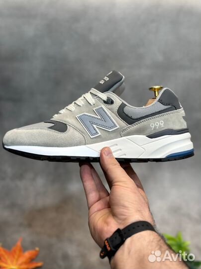 New balance 999