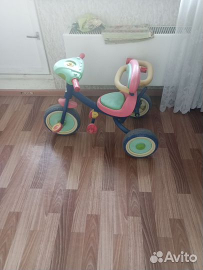 Детский велосипед с ручкой