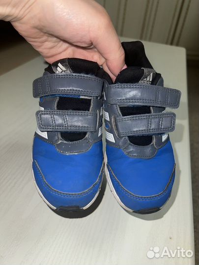 Кроссовки adidas