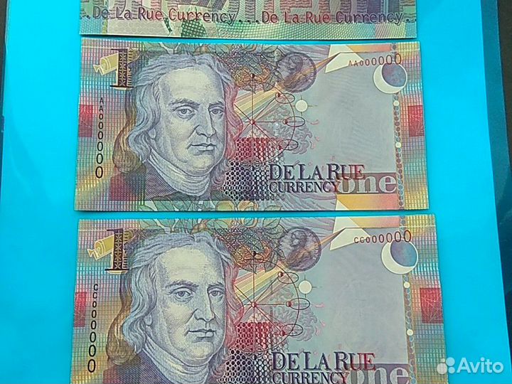 Ньютон. аа. UNC. 1999 De LA Rue