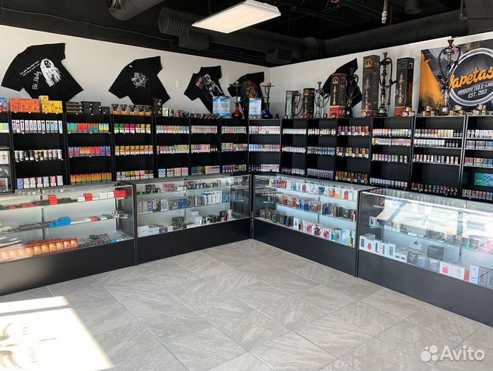 Магазин табака и вейпов в проходном месте