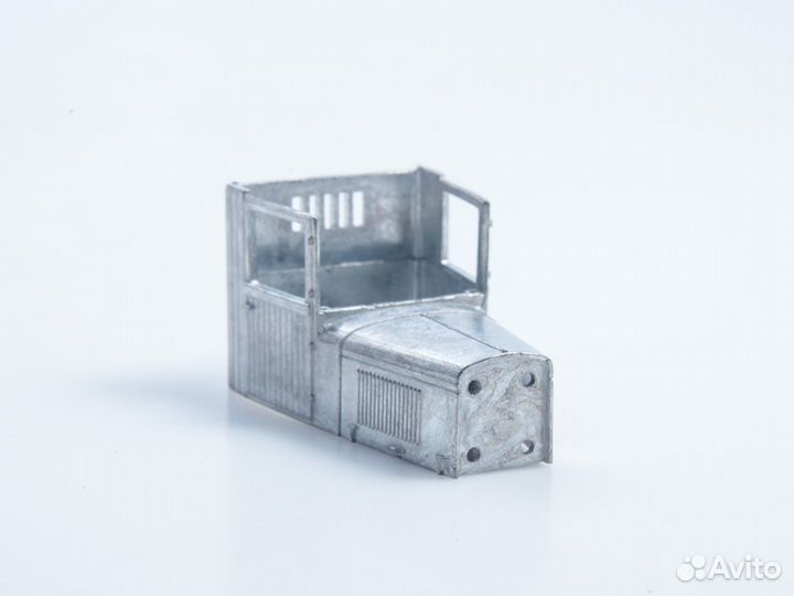 Сборная модель автомобиля AVD Models 1570AVD