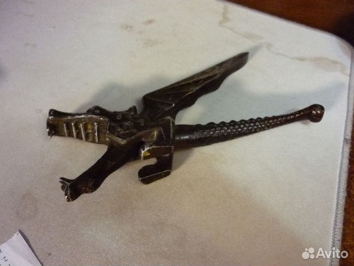 Щипцы-дракон для колки орехов, СССР