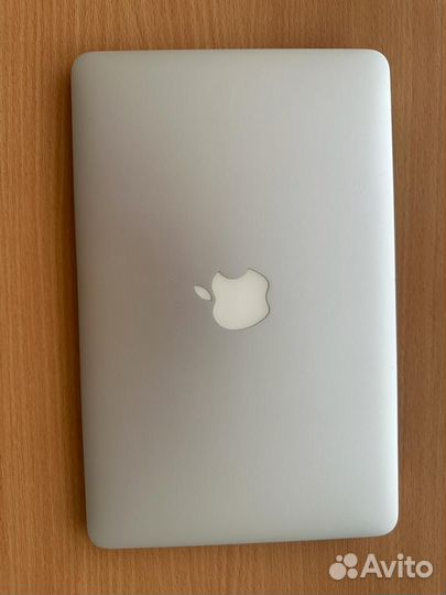 Apple Macbook air mid 2012