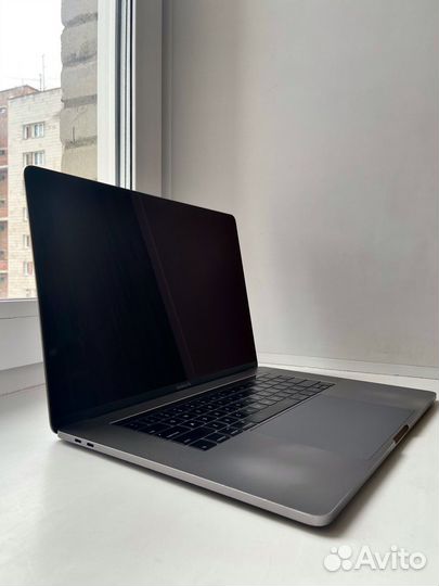 Apple MacBook Pro 15 2016