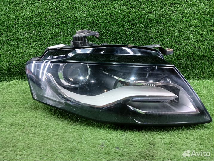 Фара правая ксенон Audi A4 B8 VAG Audi A4 B8 8K