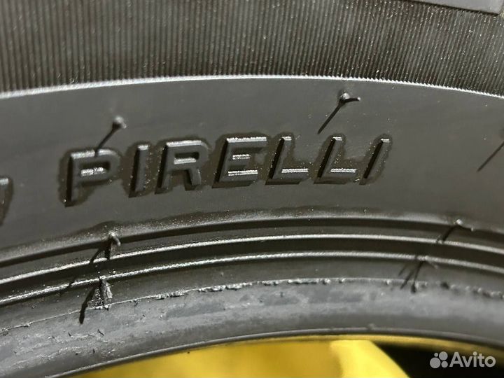 Pirelli Formula Ice 235/55 R18 104T
