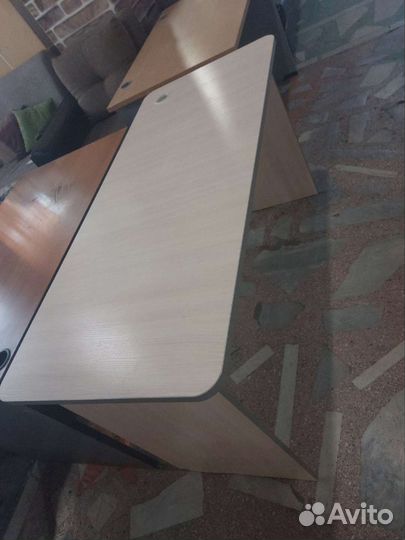 Стол офисный