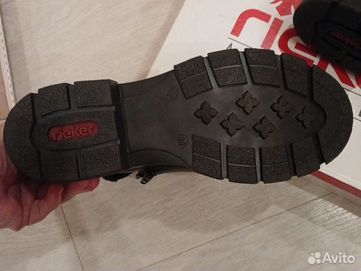 Новые Ботинки зимние rieker 38