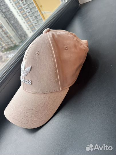 Adidas originals кепка