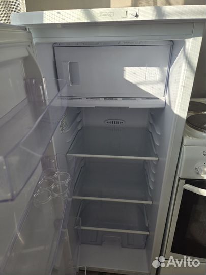 Холодильник Бирюса