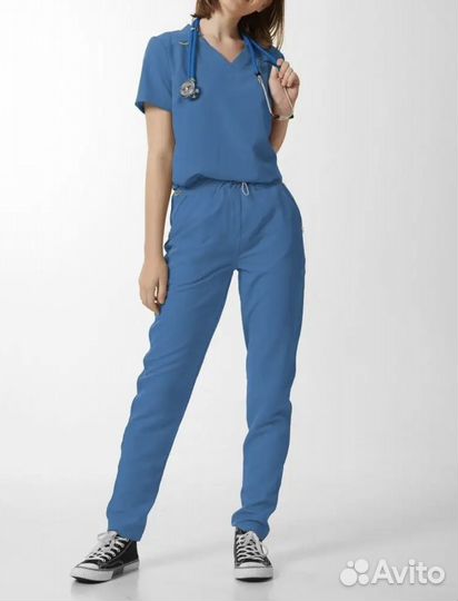 Медицинский костюм 40-42 размер женский