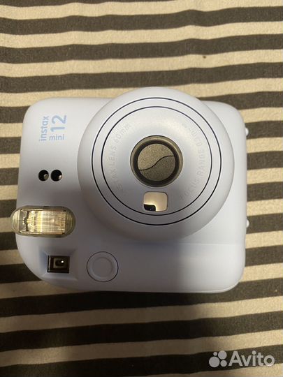 Пленочный фотоаппарат instax mini 12