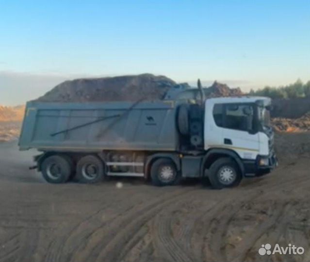 Водитель на самосвал