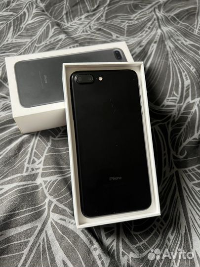 Телефон iPhone 7 plus