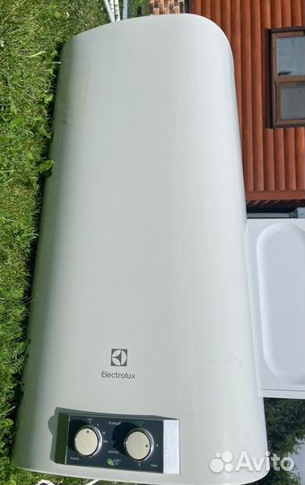 Водонагреватель Electrolux EWH 100 Formax