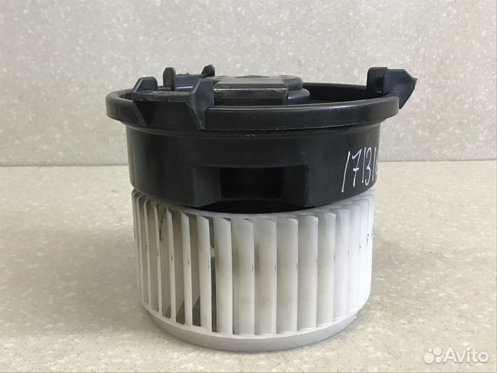 Моторчик печки Toyota Highlander III 2013-2019