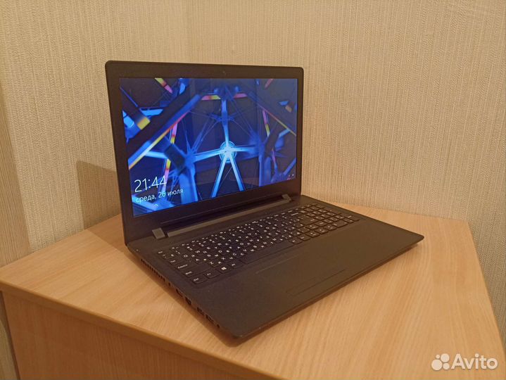 Lenovo 15.6/2016/A8-7410/8Gb/256G SSD/2 Видеокарты