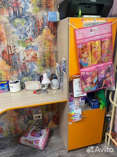 Письменный стол для школьника