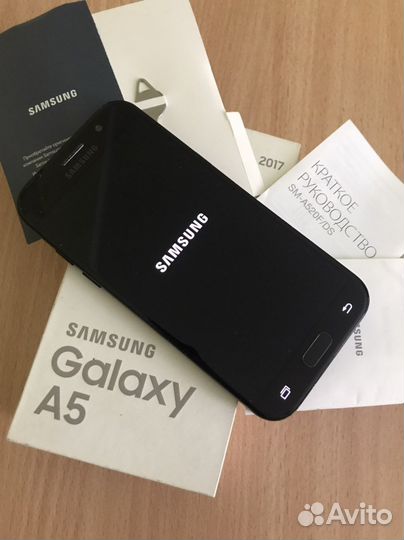 Телефон Samsung galaxy a5 2017