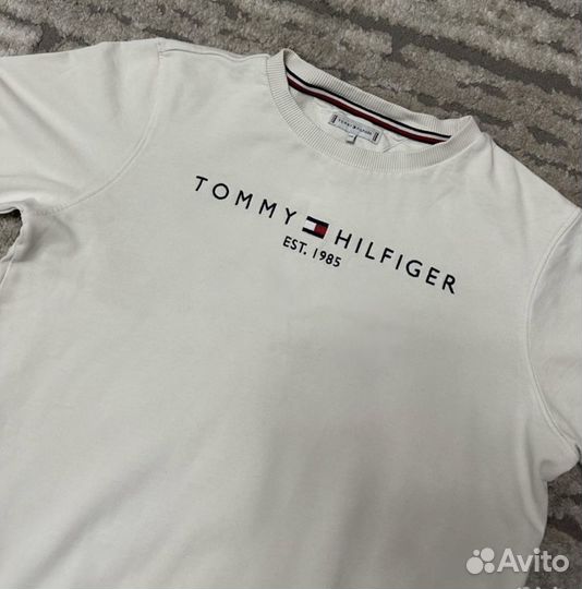 Свитшот tommy hilfiger оригинал