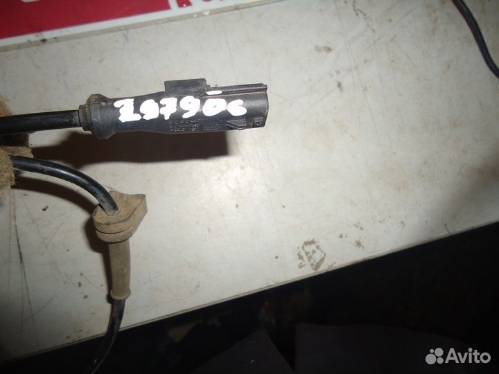 Датчик ABS (Ford Fiesta)