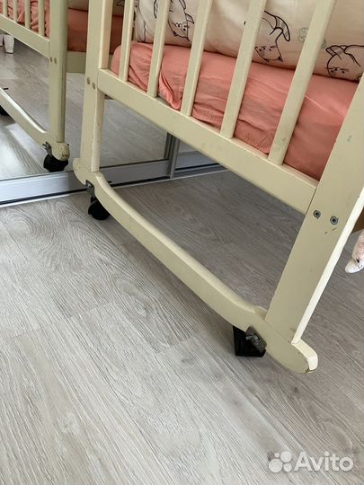 Детская кровать из массива дерева