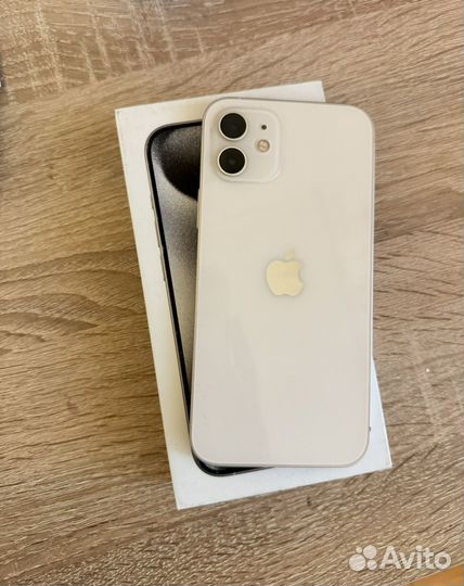 iPhone 12, 64 ГБ