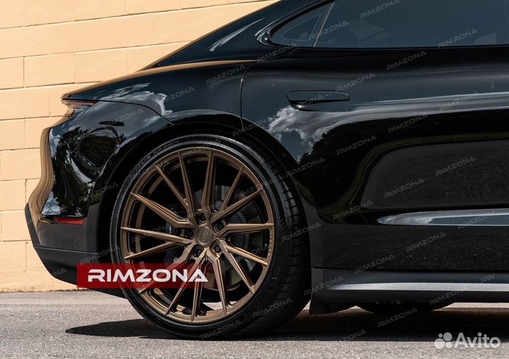 Кованые диски R22 на Porsche 911