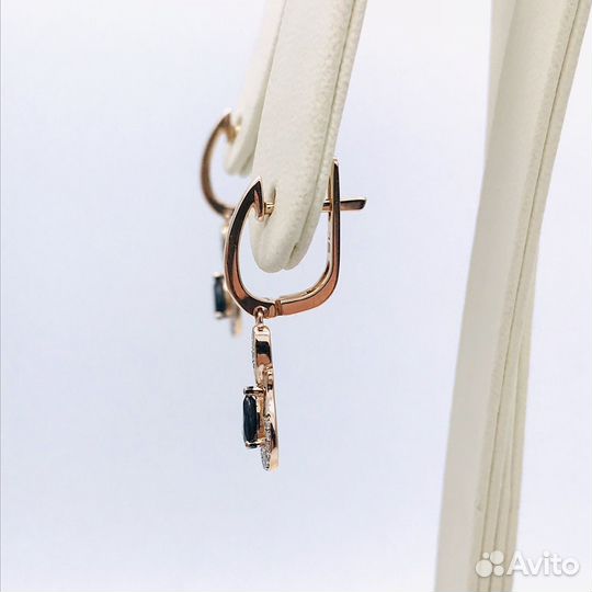 Золотые серьги с сапфирами и бриллиантами