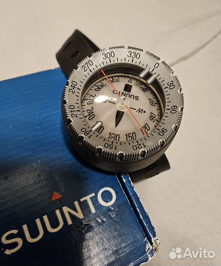 Компас Suunto SK-8