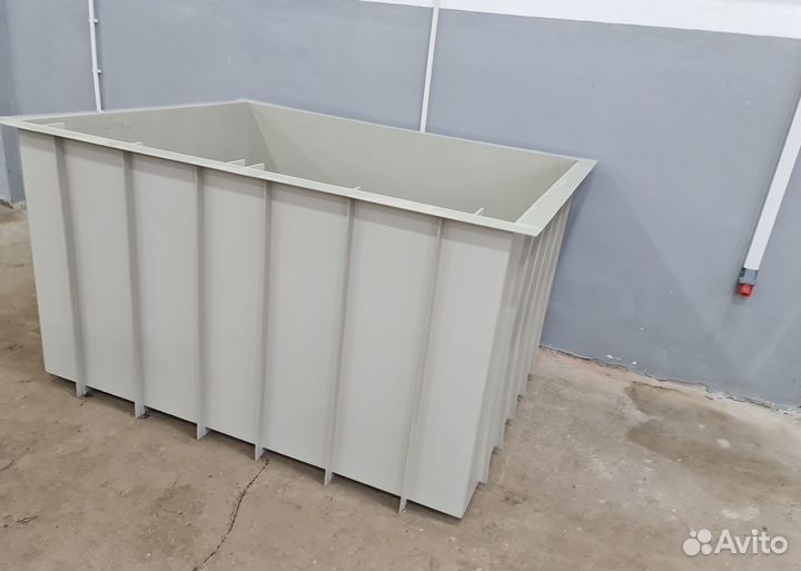 Резервуар пластиковый