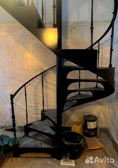 Лестница винтовая с монтажем