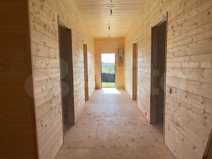 Дом 160 м² на участке 13 сот.