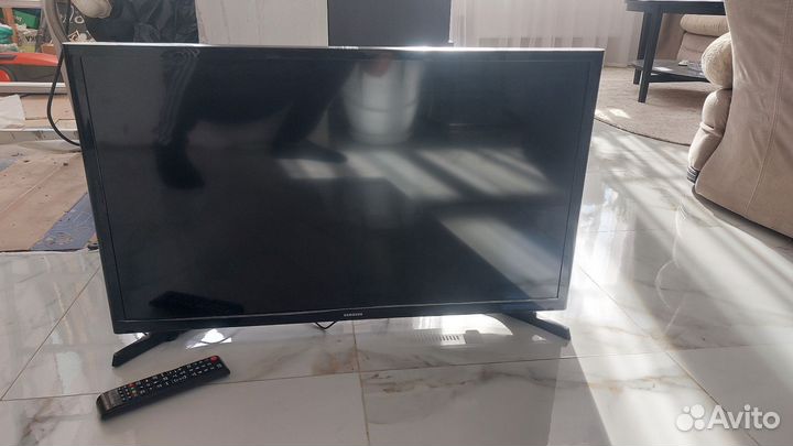 Телевизор samsung не SMART tv