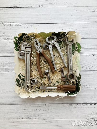 Шоколадные инструменты. 23 февраля