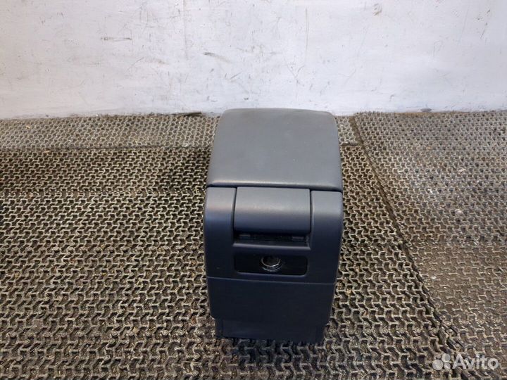 Консоль салона Volvo V70, 2008