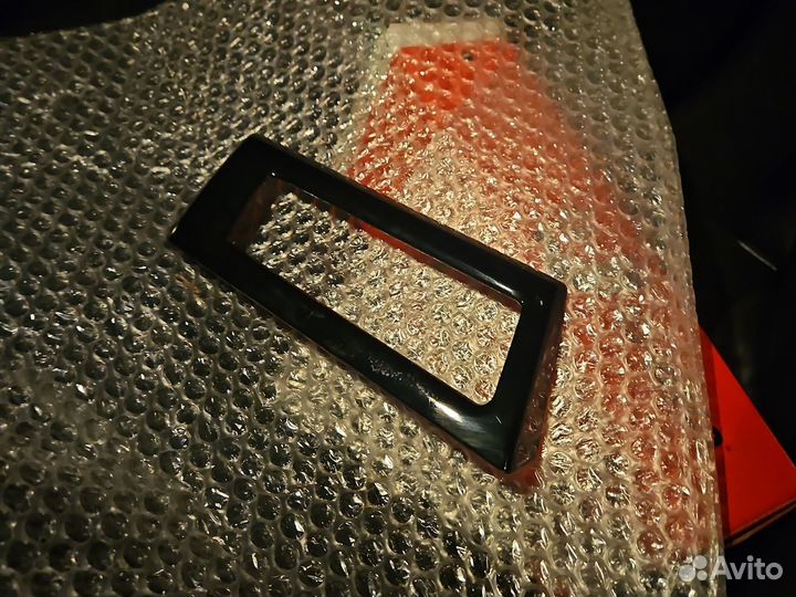 Накладка дифлектора левая