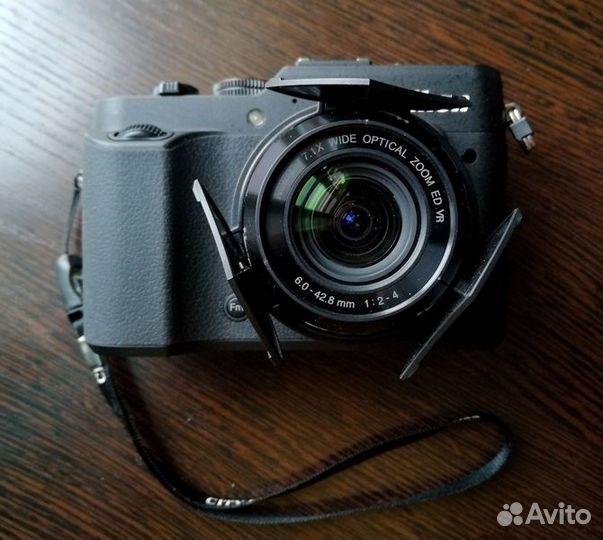Nikon coolpix P7800