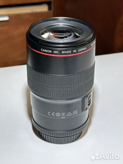 Canon EF 100mm f/2.8L Macro IS