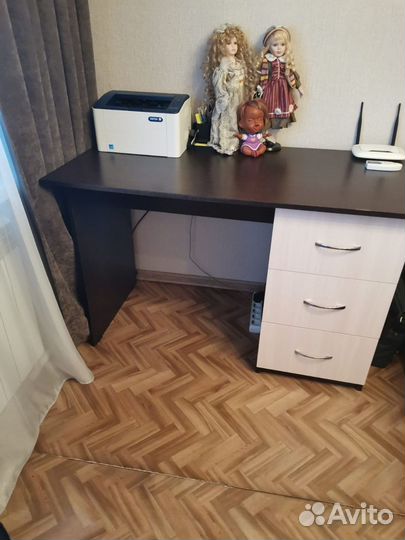 Письменный стол