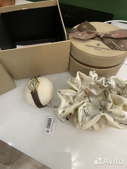Часы женские frederigue constant