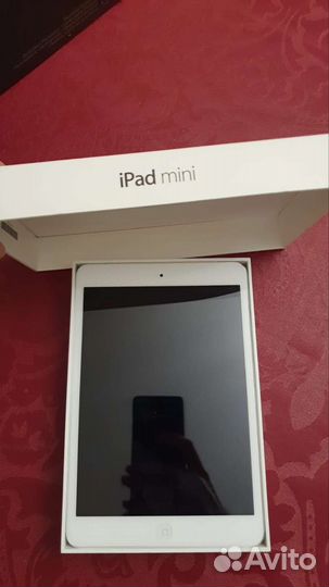 Продам iPad mini 32gb белый