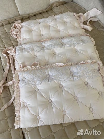 Бортики в детскую кроватку для девочки и балдахин