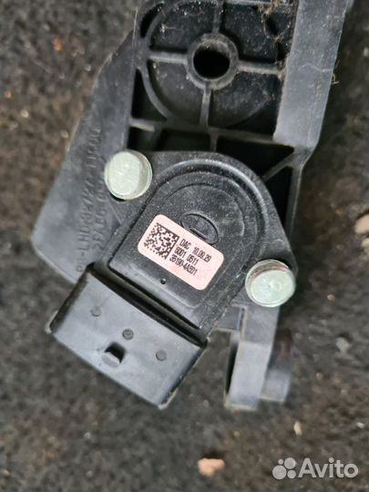 Педаль газа Hyundai Solaris 1 2012