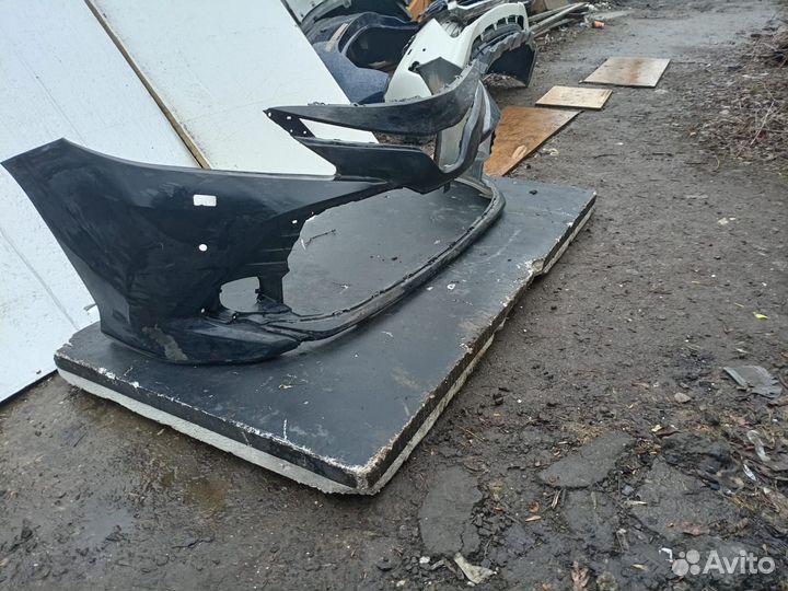 Бампер передний Toyota Camry V70