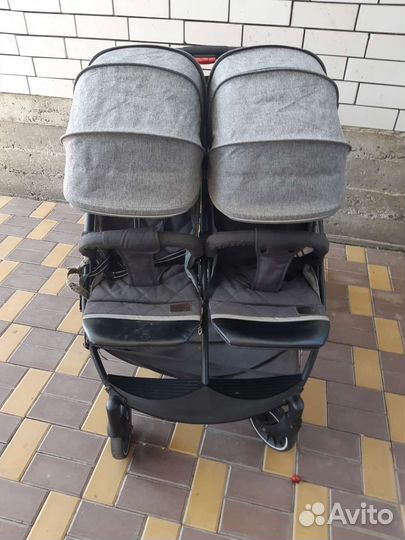 Коляска для погодок